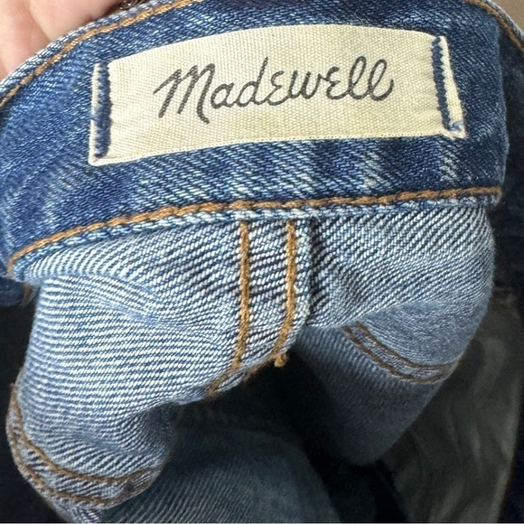 Madewell Rigid Denim A-Line Mini Skirt in Hughes Wash: Button-Front Edition 27 - Picture 13 of 16